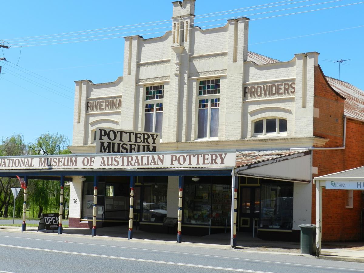 Holbrook Town Centre Motor Inn Exterior foto